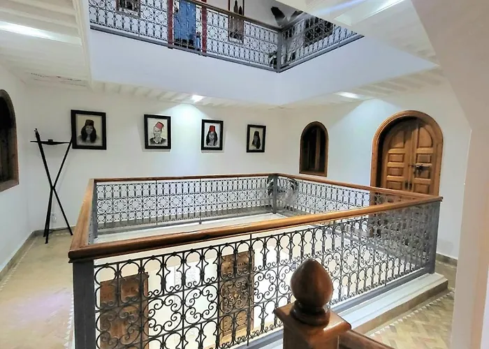 Riad Melilo avec piscine chauffée