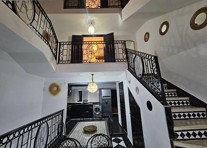 Riad Latifa