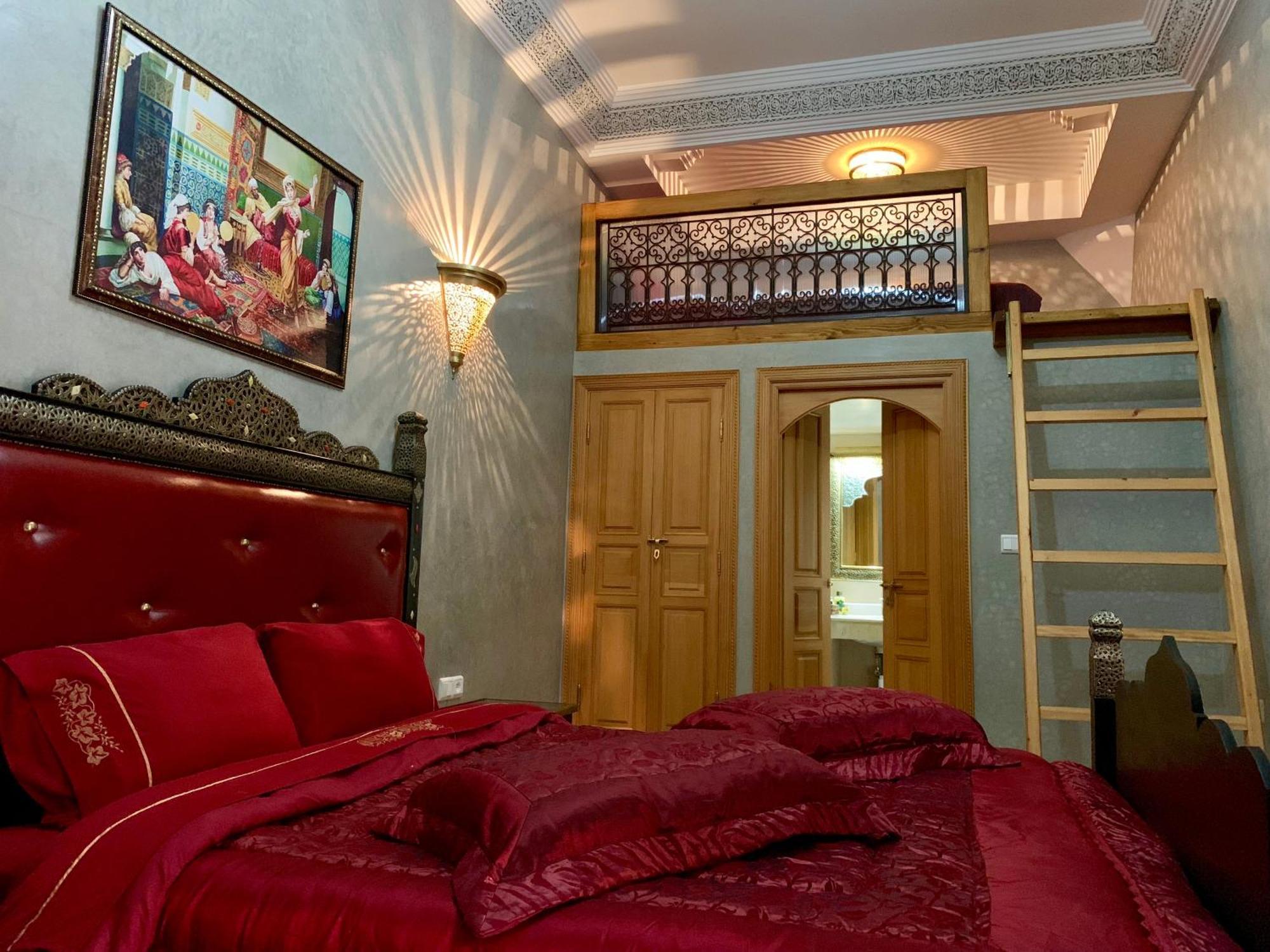 Standard Family Room
