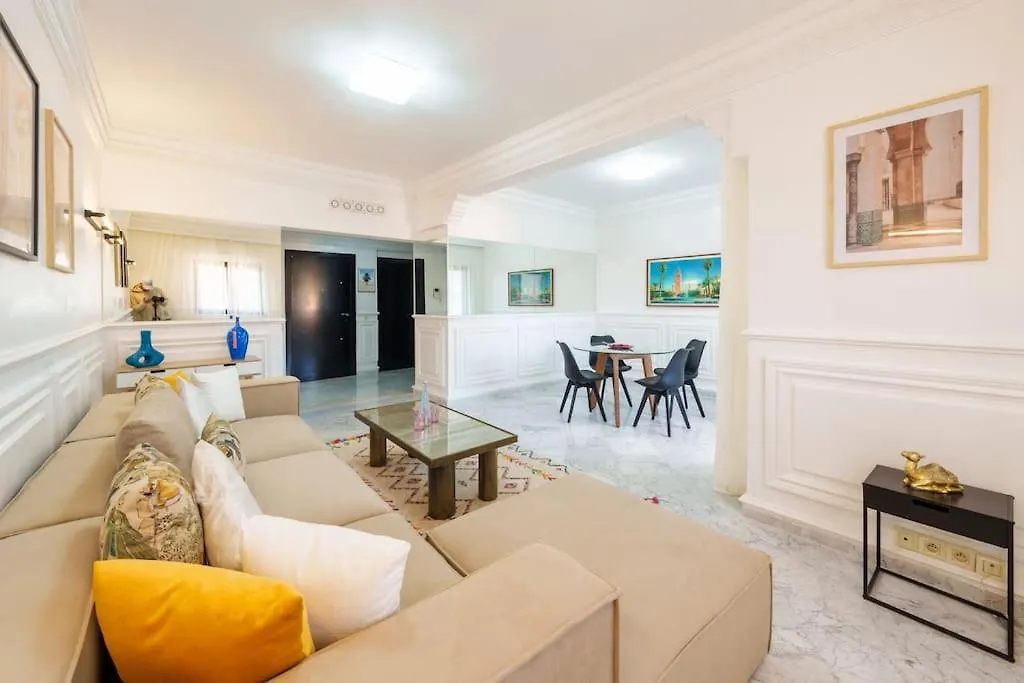 Luxury Place M Avenue-1
