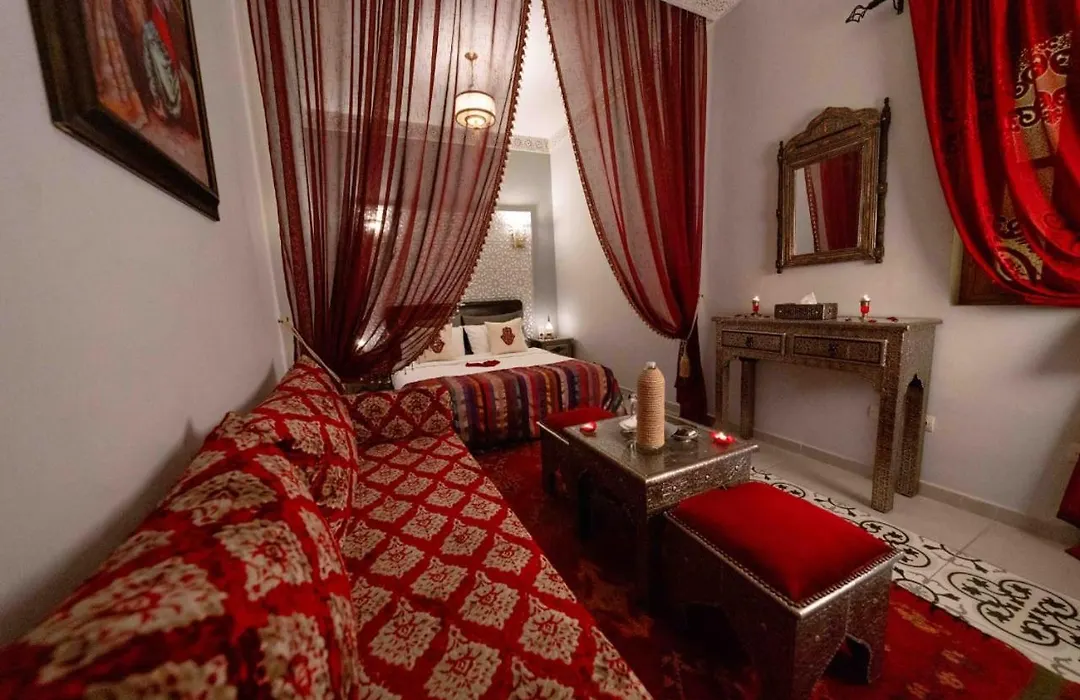 Riad Kiyanjana-1