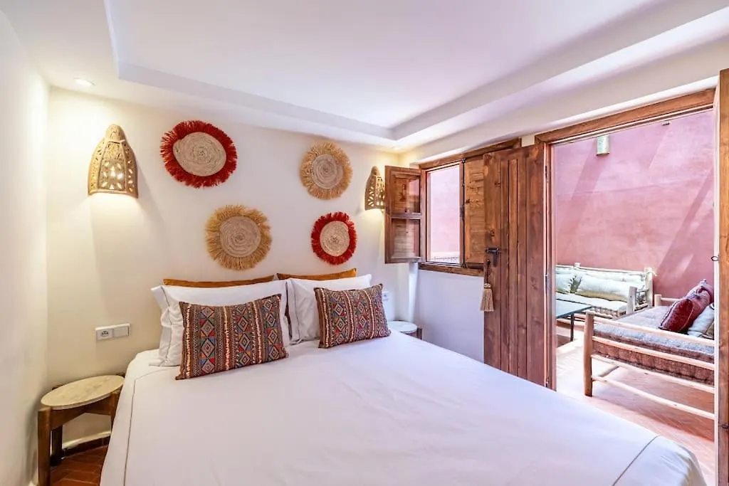 Riad Macan Exclusive And Trendy Chich Breakfast Incl-1