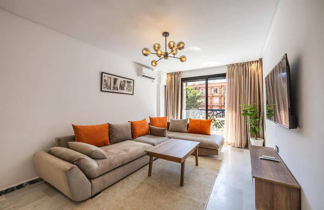Luxurious City Apartment-1