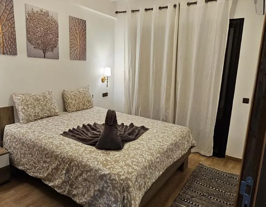 Bitty Apartment-1