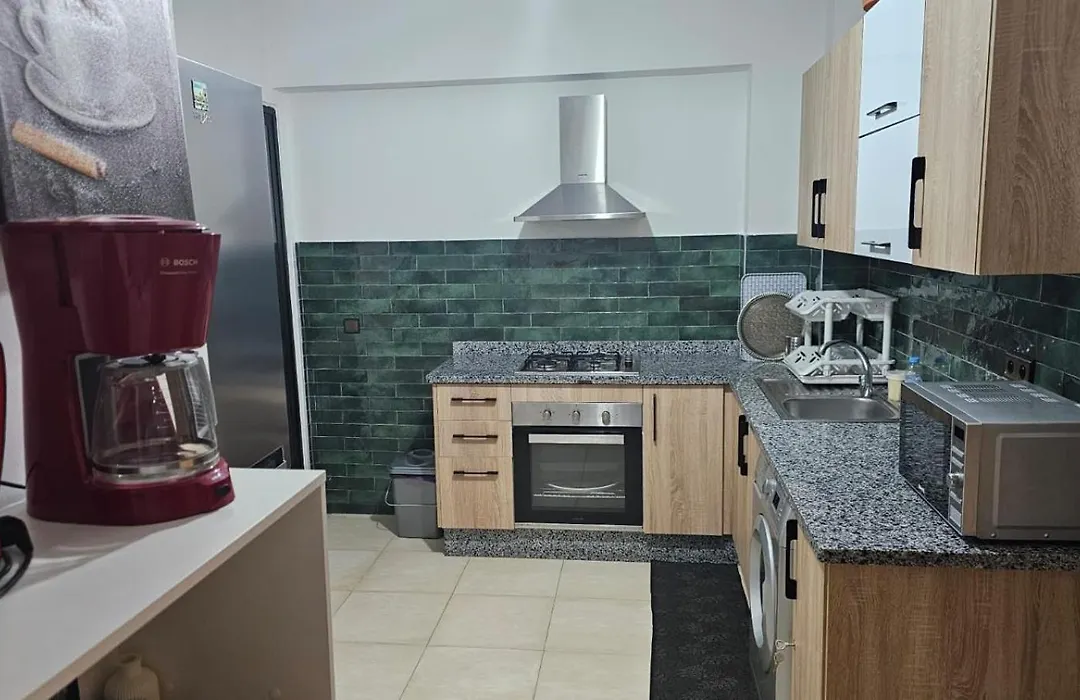 Bitty Apartment-1