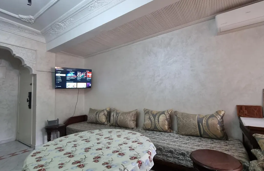 Airport Apartment-1
