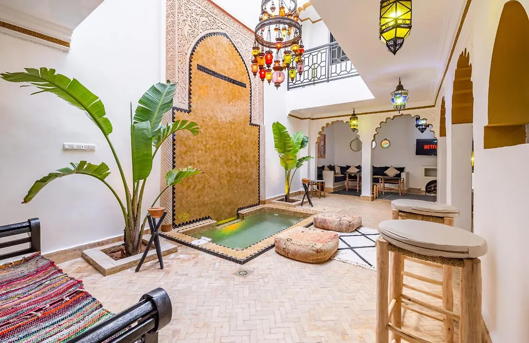 Riad El Hana En Centre Ville Rooftop Et Bassin-1
