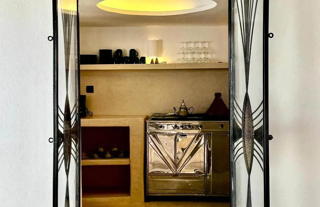 Riad Le Jardin Des Matieres-1