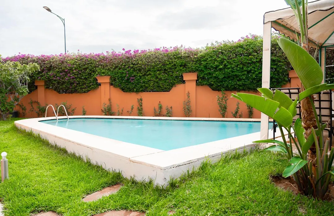 Villa 5 Chambres Pour Famille Avec Piscine & Parking-1