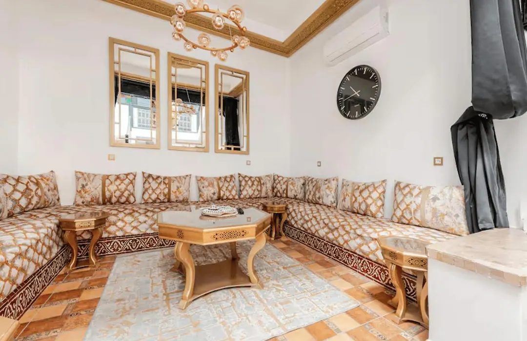 16 Riads-1