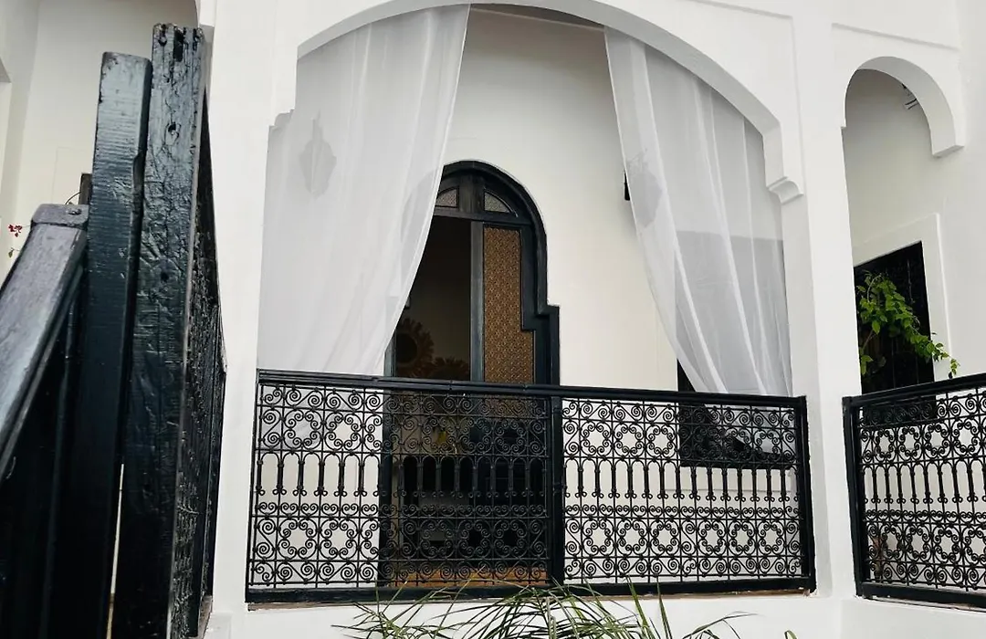 Riad Darna 4 chambres avec piscine et petit déjeuner-1
