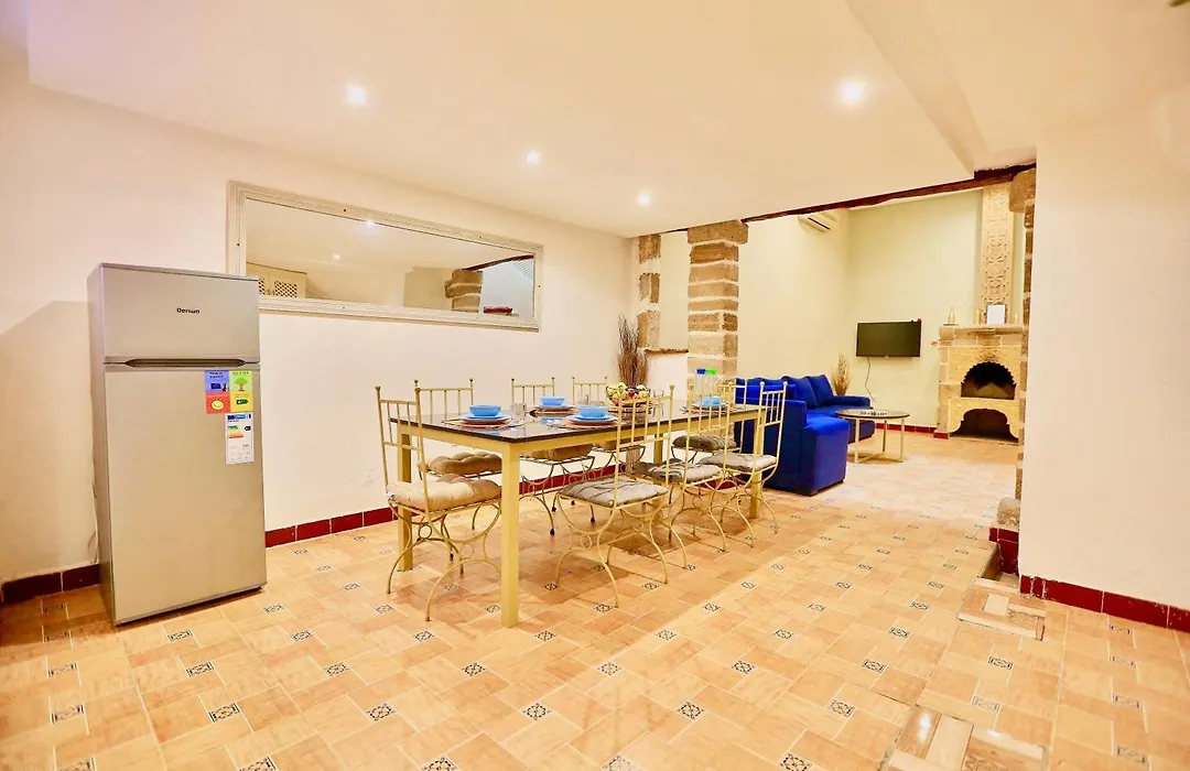 Full Home Pool Terrasse Residence Alqaria Assiyahiya-1