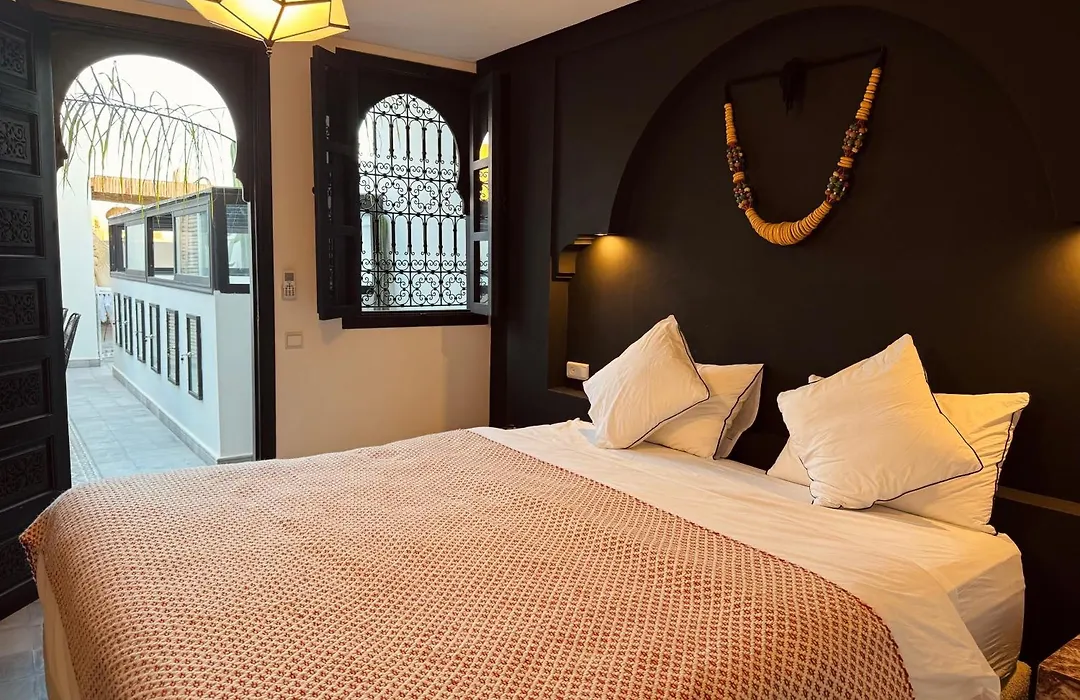 Private Riad Sasha Pool 3 Suites Breakfast Included-1
