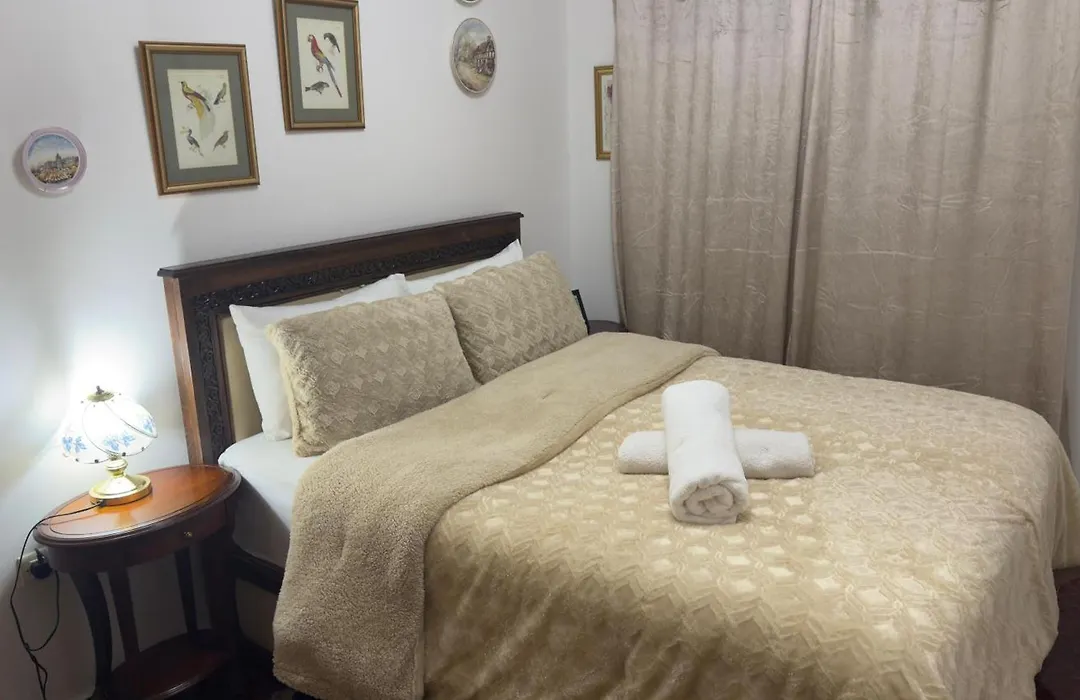 شقة الفن Art Apartment-1