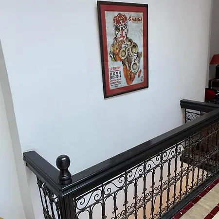 Riad privatisé jusqu a 5 personnes a 5 minutes place jemma El fna loué avec ménage et petit déjeuner compris-2