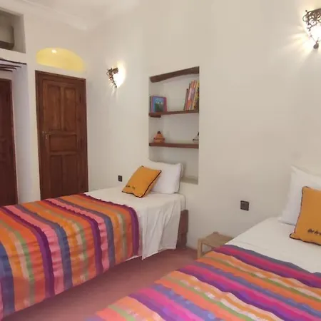 RIAD DAR NAAI Privatif 3 Chambres 6 Personnes Place Jemma El Fna-3