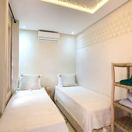 Riad El Khir En Centre Ville Rooftop Et Bassin-3