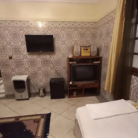 Stay With Low Budget-3