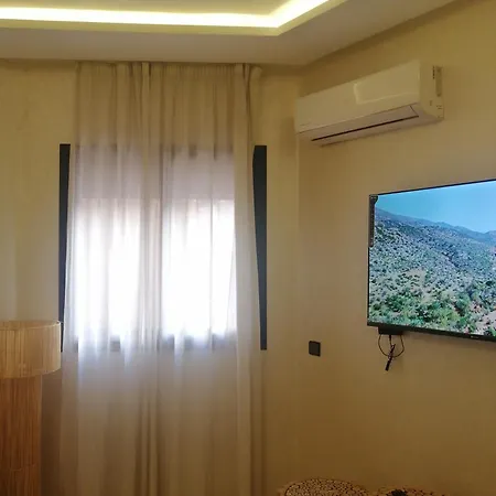 Luxury & Cosy Apartment-3