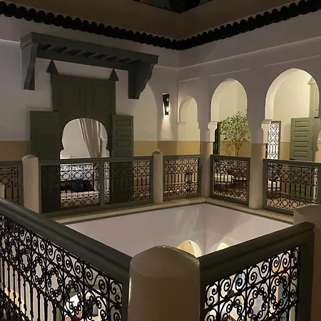 Riad Des Fragrances Dar El Bacha-3