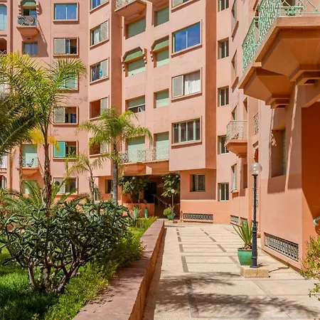 Charming 2-Bed Oasis Pool View-3
