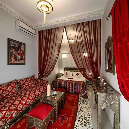Riad Kiyanjana-2