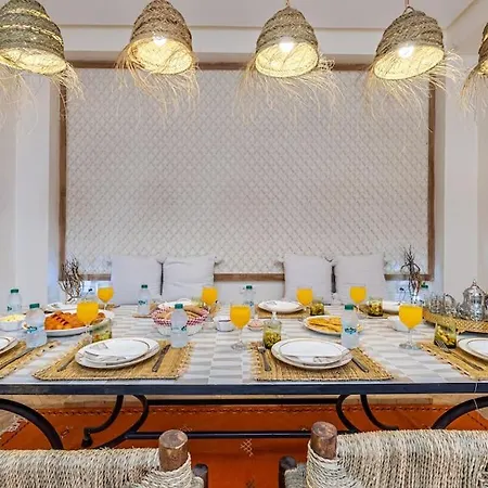 Riad Macan Exclusive And Trendy Chich Breakfast Incl-2