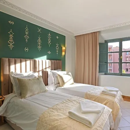 Elegant&Familial Appt Hivernage Pool Best Location-3
