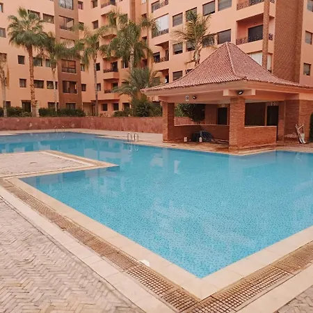Family Apartment With Pool-3