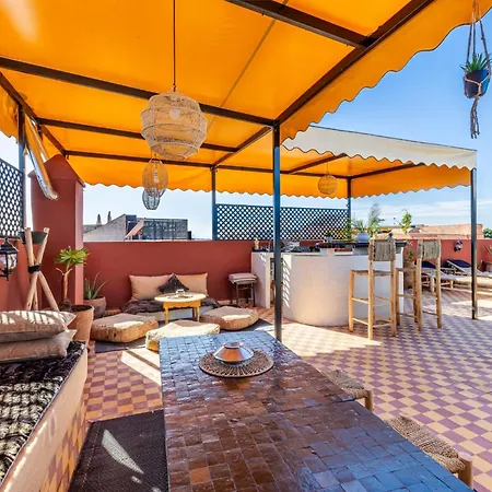 Riad El Hana En Centre Ville Rooftop Et Bassin-2