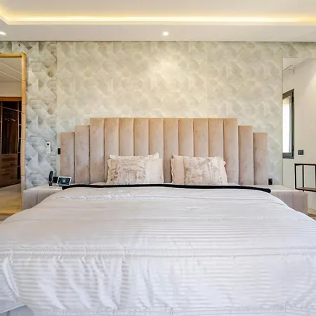 Exotic Villa-Vip-Family Only -Housekeeper ,Billard,Ping-Pong,Piscine Privee Chauffee-Sur Demande--3