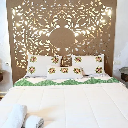 Riad Sarsar Airport-2