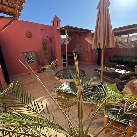 Dar Dabakech, Proche Jemaa El-Fna, Souk, Riad, Centre Medina - Maison Entiere De 2 A 6 Personnes, Possibilite 3 Chambres-3