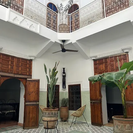 Riad Panthera, Médina-2