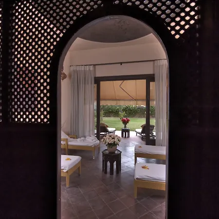 Domaine Des Remparts Hotel & Spa-2