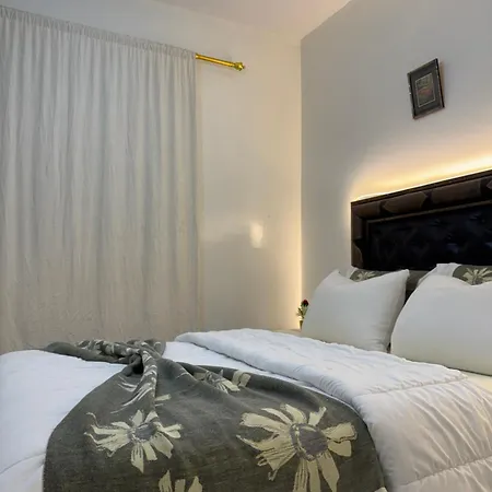 Only 5-Minutes Walk To Airport, Your Perfect Choice For An Early Or Late Flight-3