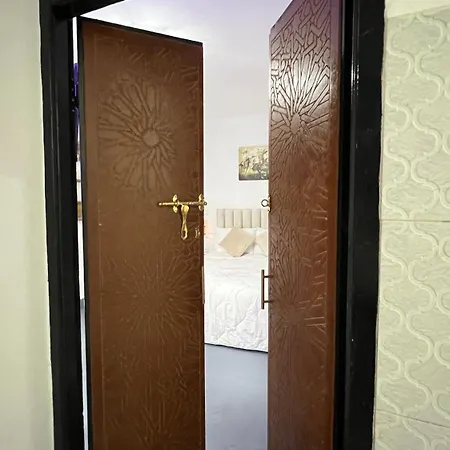 Riad Dar Benaarab 2 Aeroport 800 M-2