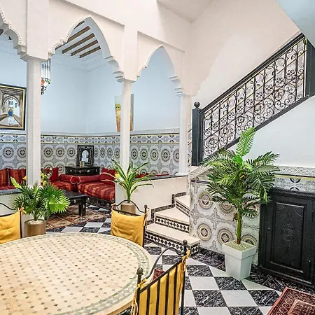 Riad Lalla Aicha -Piscine & 3 Suites Climatisees-3