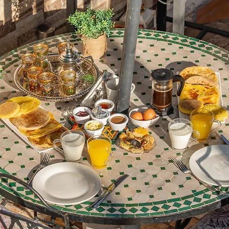 Riad Qays-3