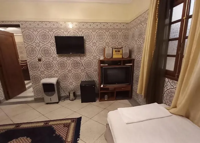 Stay With Low Budget