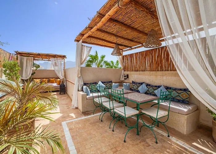 Riad Cozynest Exclusiv&Chic Piscine Petit Dejeuner Prive Marrakesh, Morocco