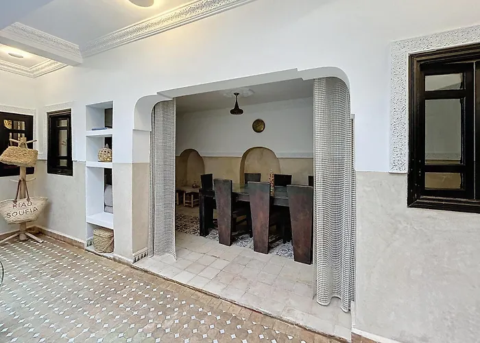 Riad Soufia - Riad Prive Avec Cuisiniere Et Bassin - Marrakech Medina Marrakesh, Morocco
