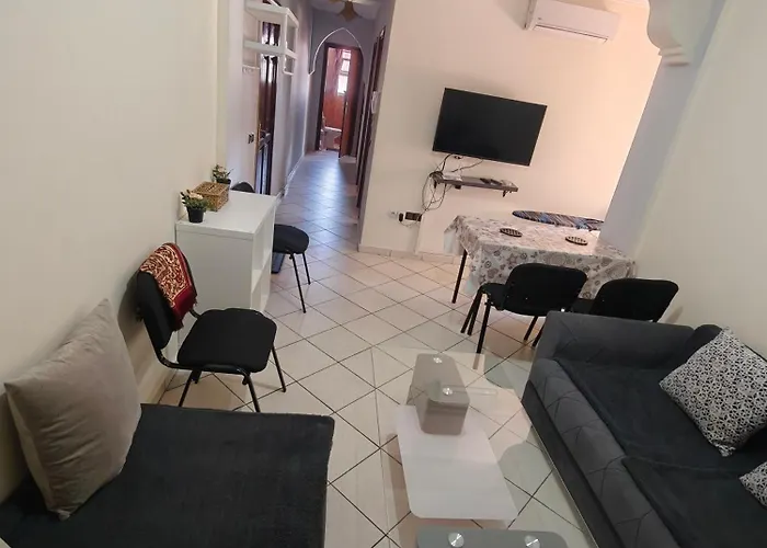 Bright Air Conditioned Apartment Near City Center Marrakesh, Marruecos