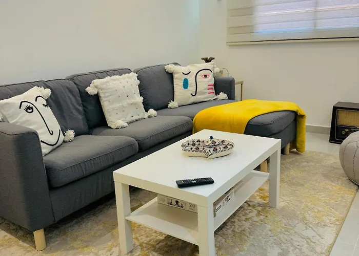 Jardin Yves Appartement 2 Chambres Chic & Parking