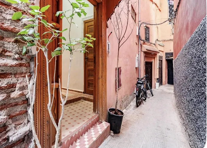 Riad Jenan Adam