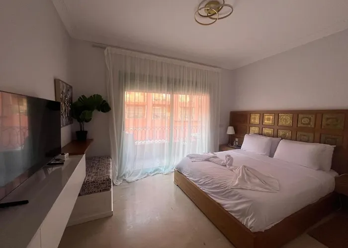 Bel Appartement Meuble Avec Piscine, L'Hivernage A Marrakech