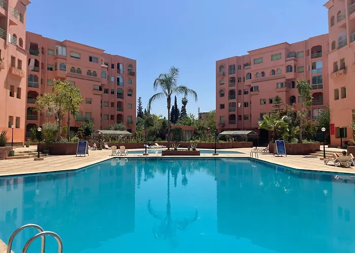 Elegant Pool Reatreat In Hivernage 2 Pools And Ac Comfort